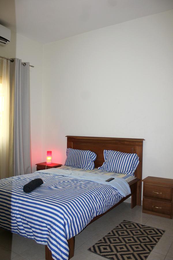 Djily Mbaye Aparthotel Dakar Room photo